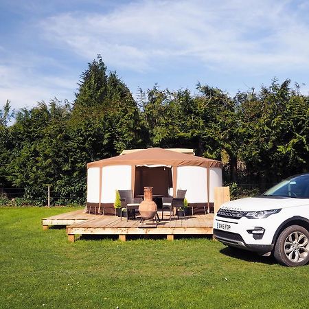 Old Dairy Farm Glamping Hotel Emsworth Exterior photo