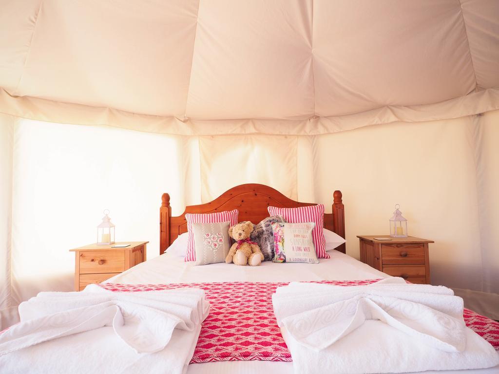 Old Dairy Farm Glamping Hotel Emsworth Exterior photo
